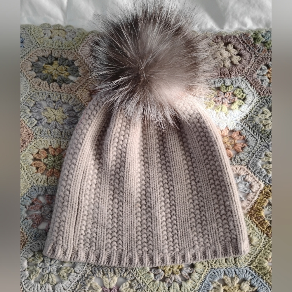 Portolano 100% Cashmere Fox Fur Pom Pom Hat